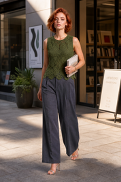 Top en dentelle bretelles larges | Variante Vert - Lifestyle | Lounelle Paris