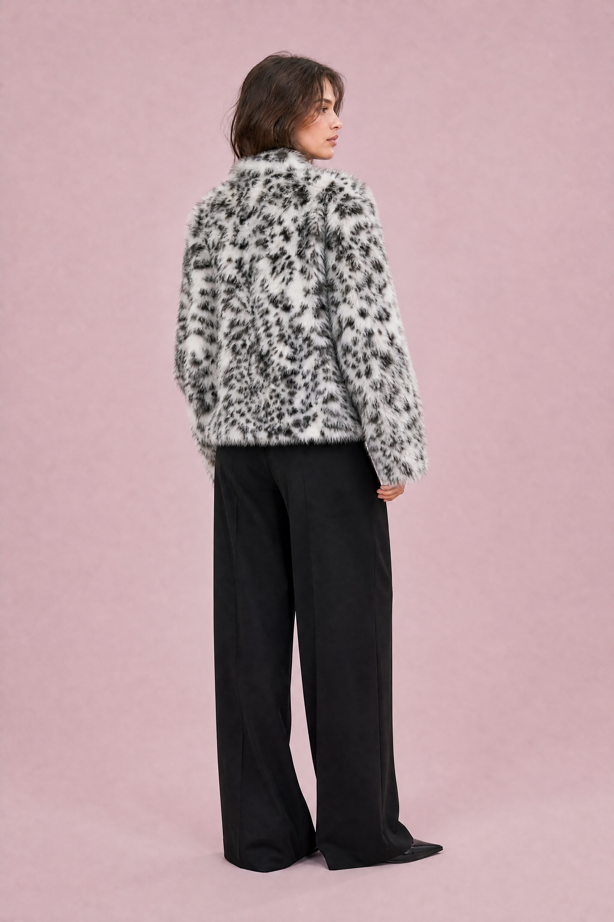Veste ample fausse fourrure imprimé animalier | Vue de dos | Lounelle Paris