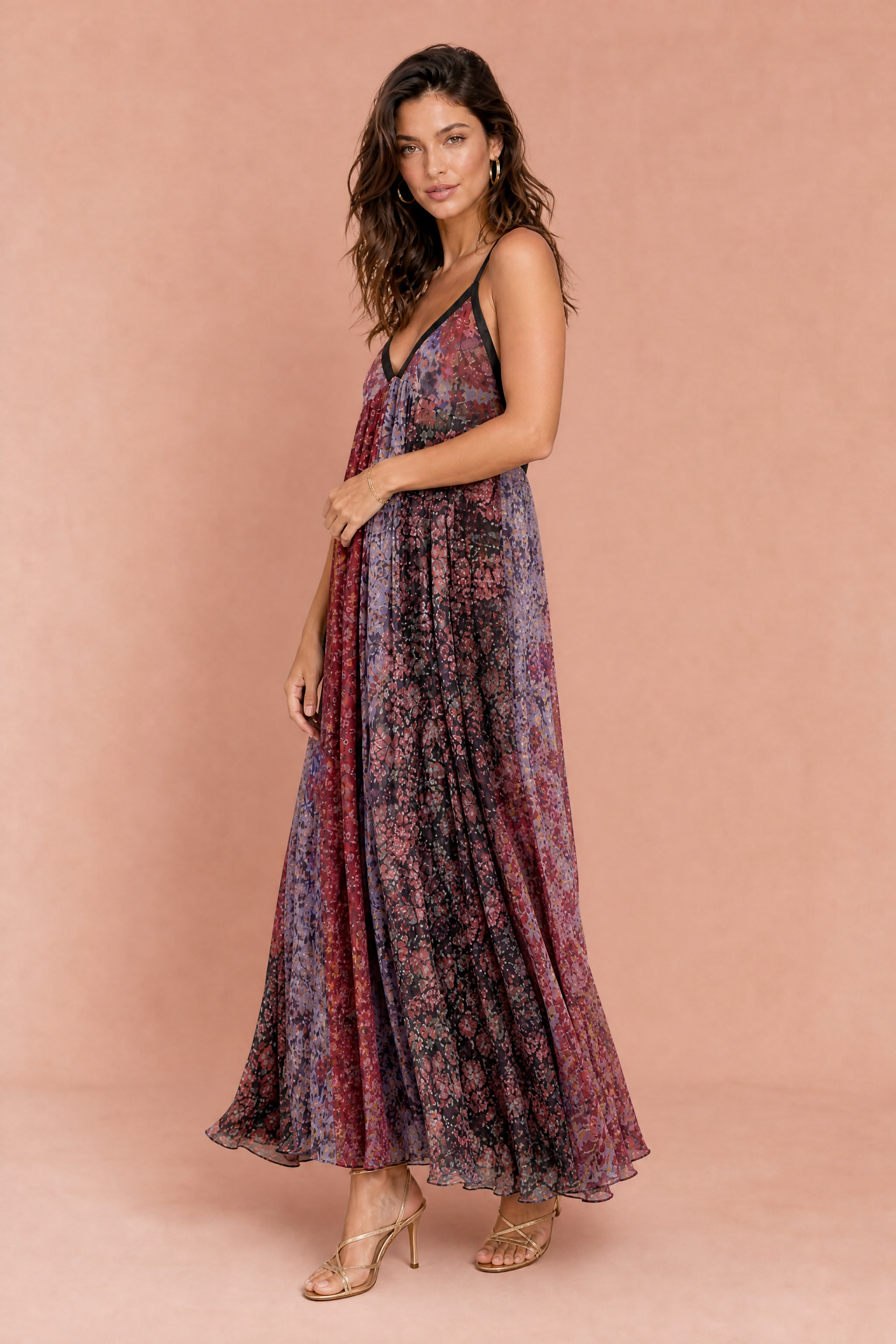 Robe longue imprimée à fines bretelles | Vue de profil | Lounelle Paris