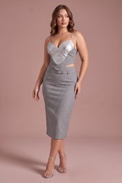 Ensemble corset et jupe argenté | Porté sur une silhouette plus ronde | Lounelle Paris