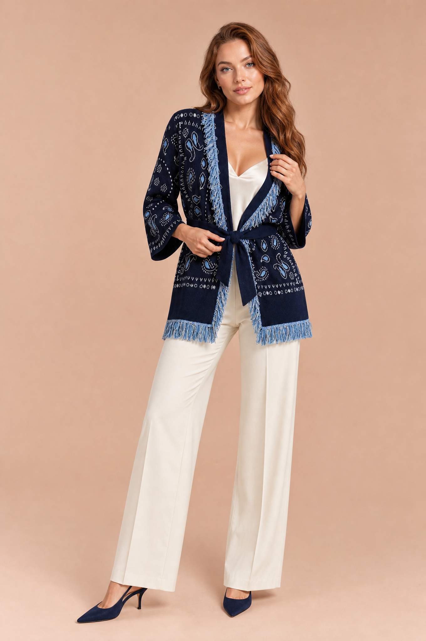 Gilet bleu marine col V franges | Vue de face | Lounelle Paris