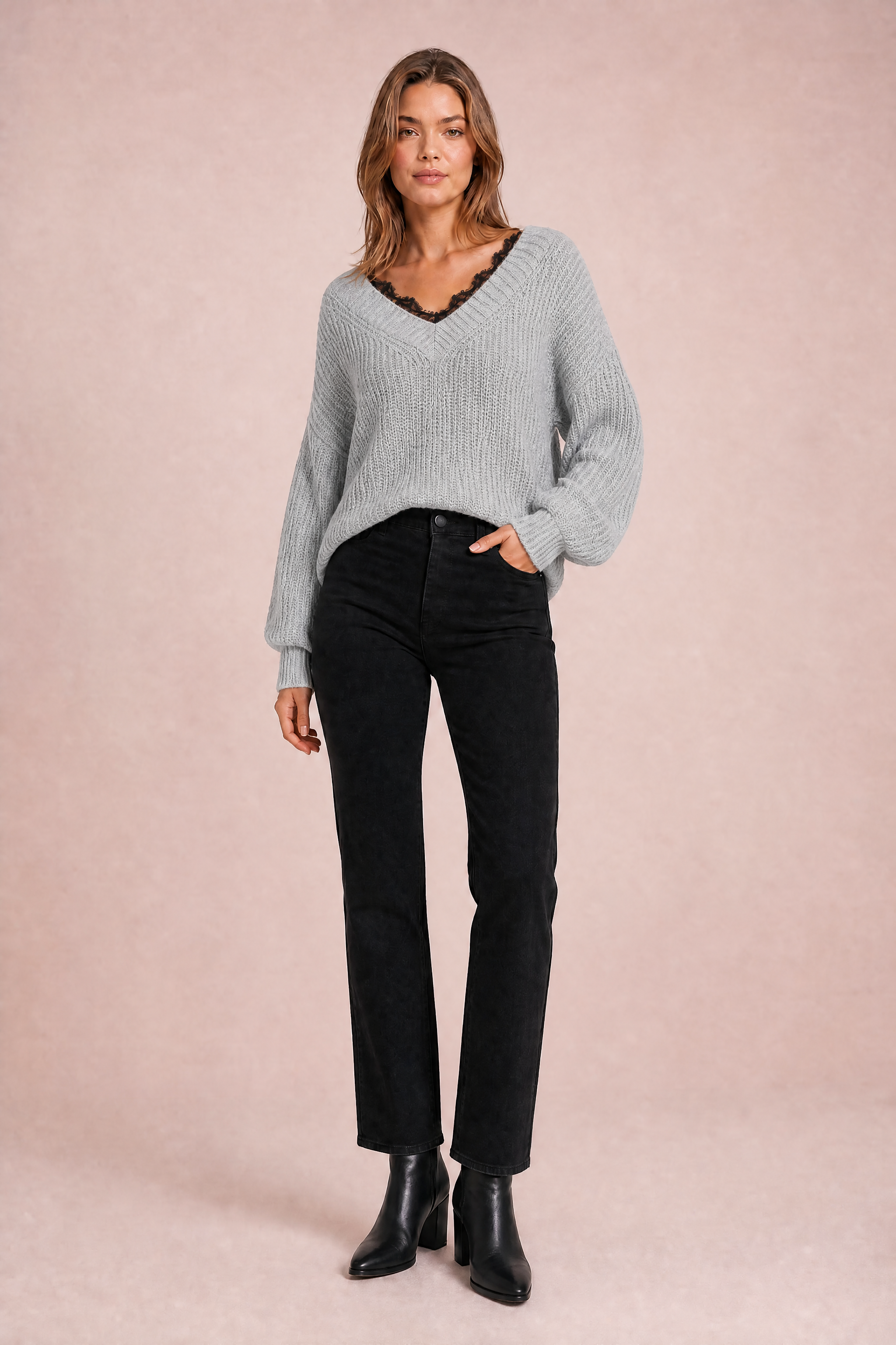 Pull col V à dentelle | Variante Gris clair | Lounelle Paris