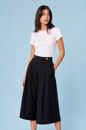 Short jupe-culotte noir taille haute | Vue rapprochée | Lounelle Paris