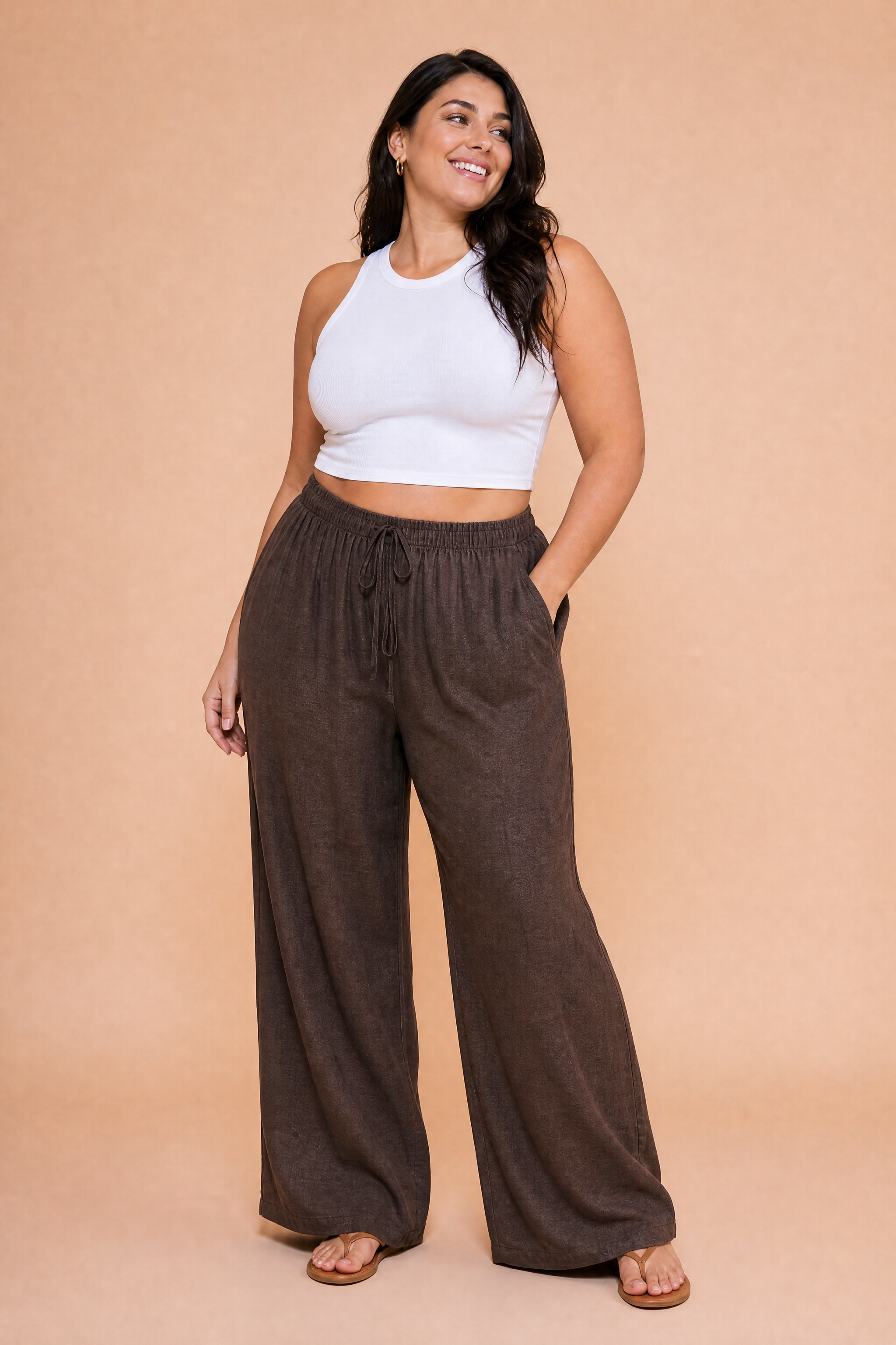 Pantalon marron large taille haute | Porté sur une autre silhouette | Lounelle Paris