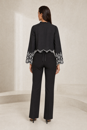 Blouse noire col V brodée | Lounelle Paris