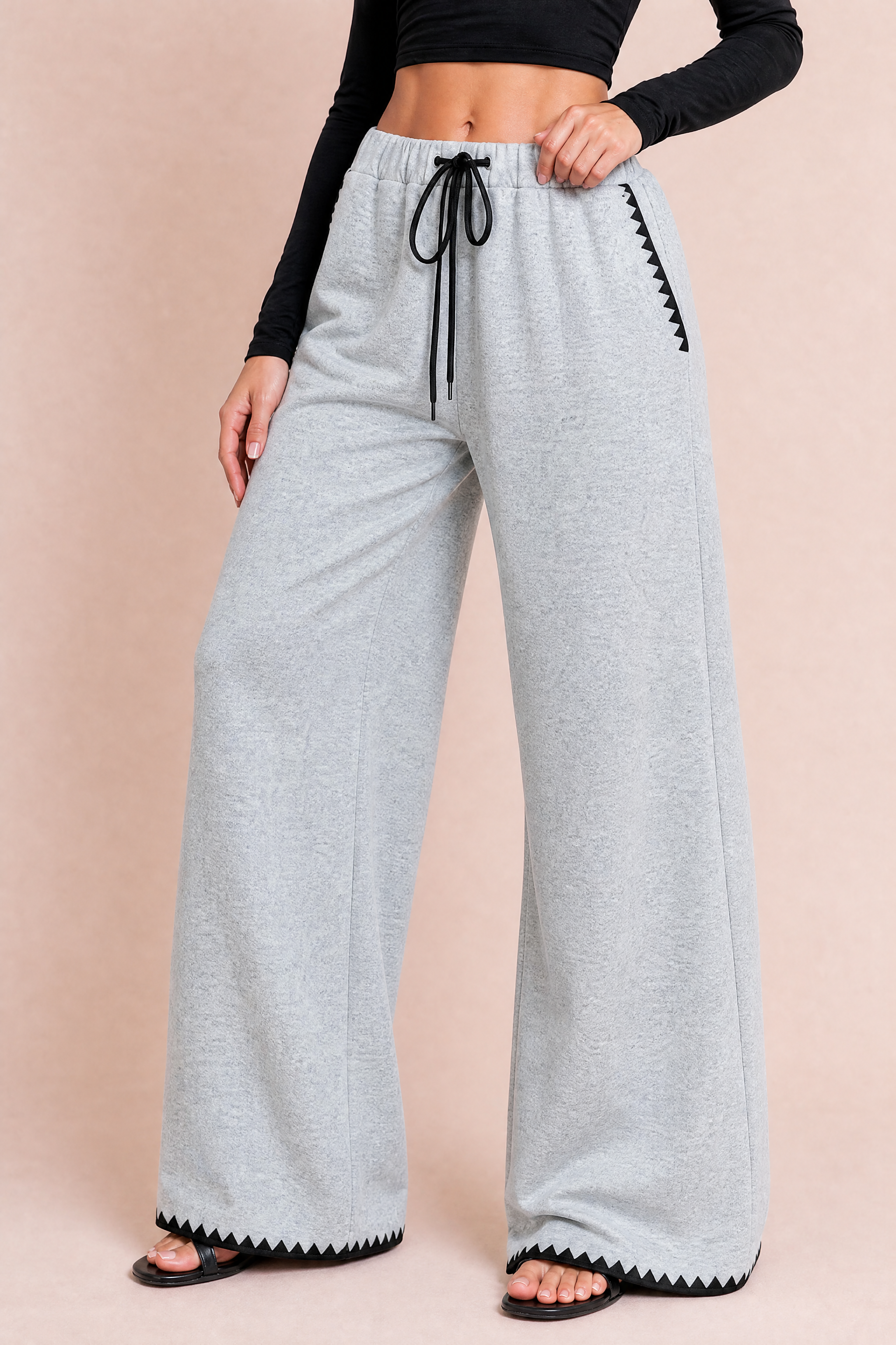 Pantalon gris large taille haute | Vue rapprochée | Lounelle Paris