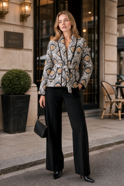 Veste matelassée imprimée col en V | Photo lifestyle | Lounelle Paris