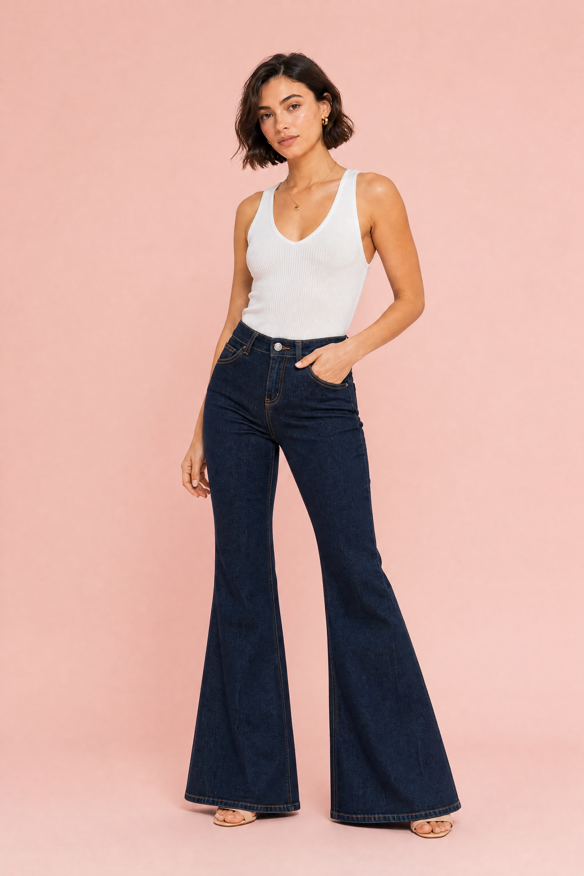 Pantalon bleu foncé évasé taille mi-haute | Vue de face | Lounelle Paris