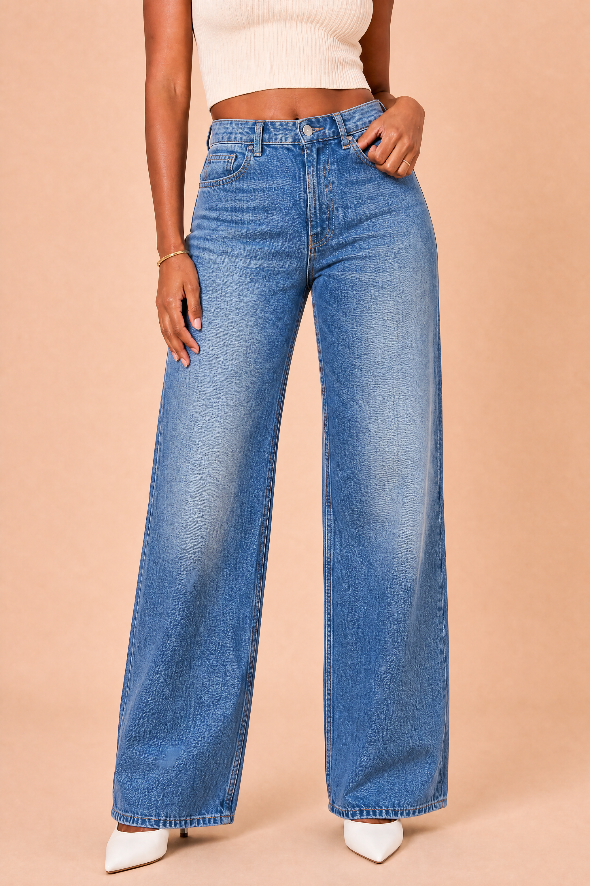 Jean bleu taille haute jambe large | Vue rapprochée | Lounelle Paris