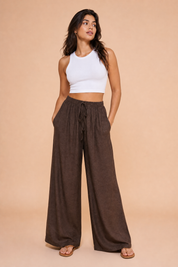 Pantalon marron large taille haute | Vue de face | Lounelle Paris
