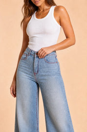 Jean bleu taille haute jambe large | Vue rapprochée | Lounelle Paris