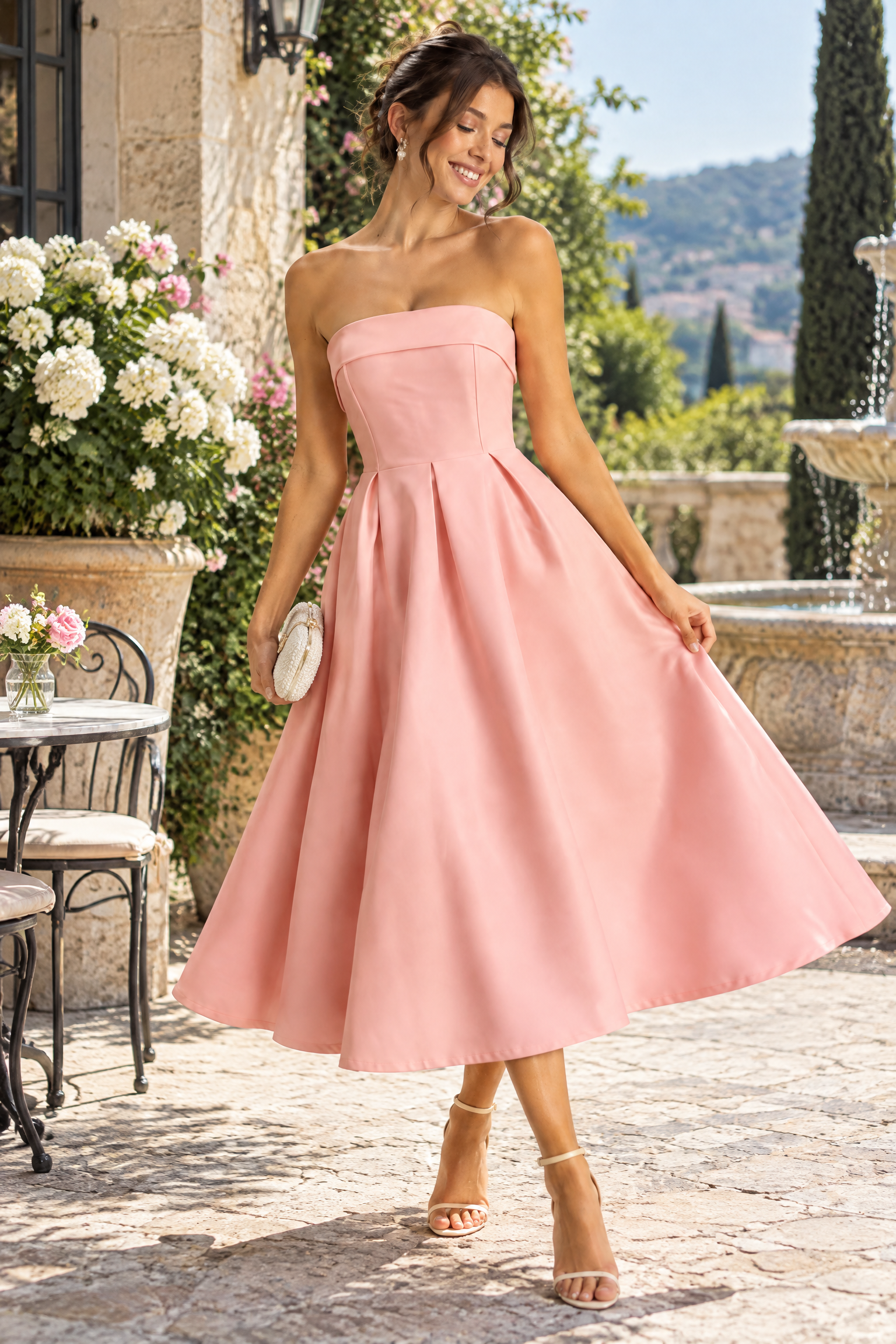 Robe midi patineuse bustier rose | Photo lifestyle | Lounelle Paris