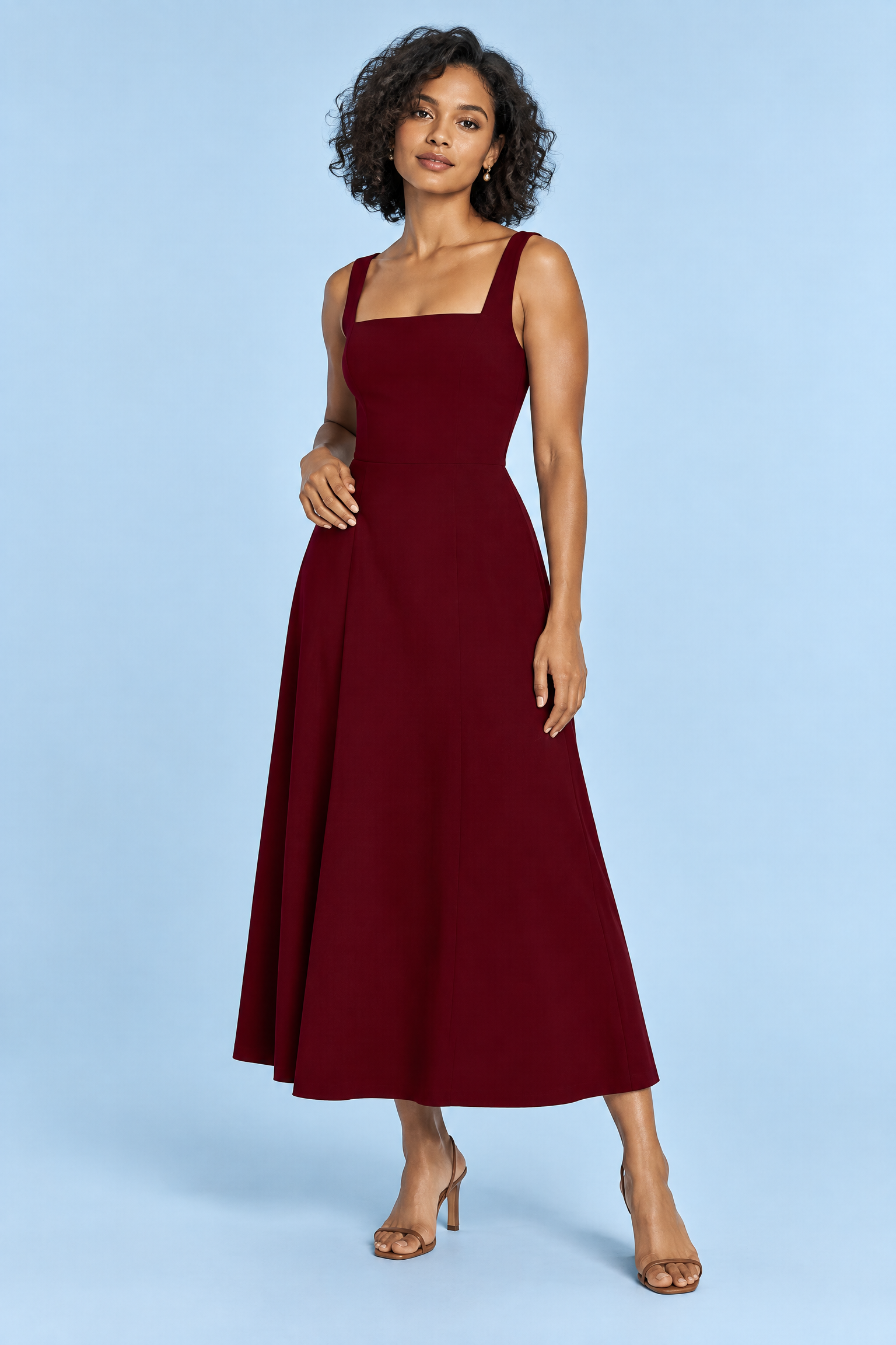 Robe midi bordeaux à fines bretelles et jupe ample | Vue de face | Lounelle Paris
