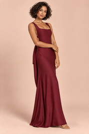 Robe longue bordeaux dos nu à décolleté en V | Vue de dos | Lounelle Paris