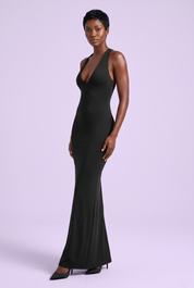 Robe longue noire à décolleté plongeant avec gants | Vue de face | Lounelle Paris