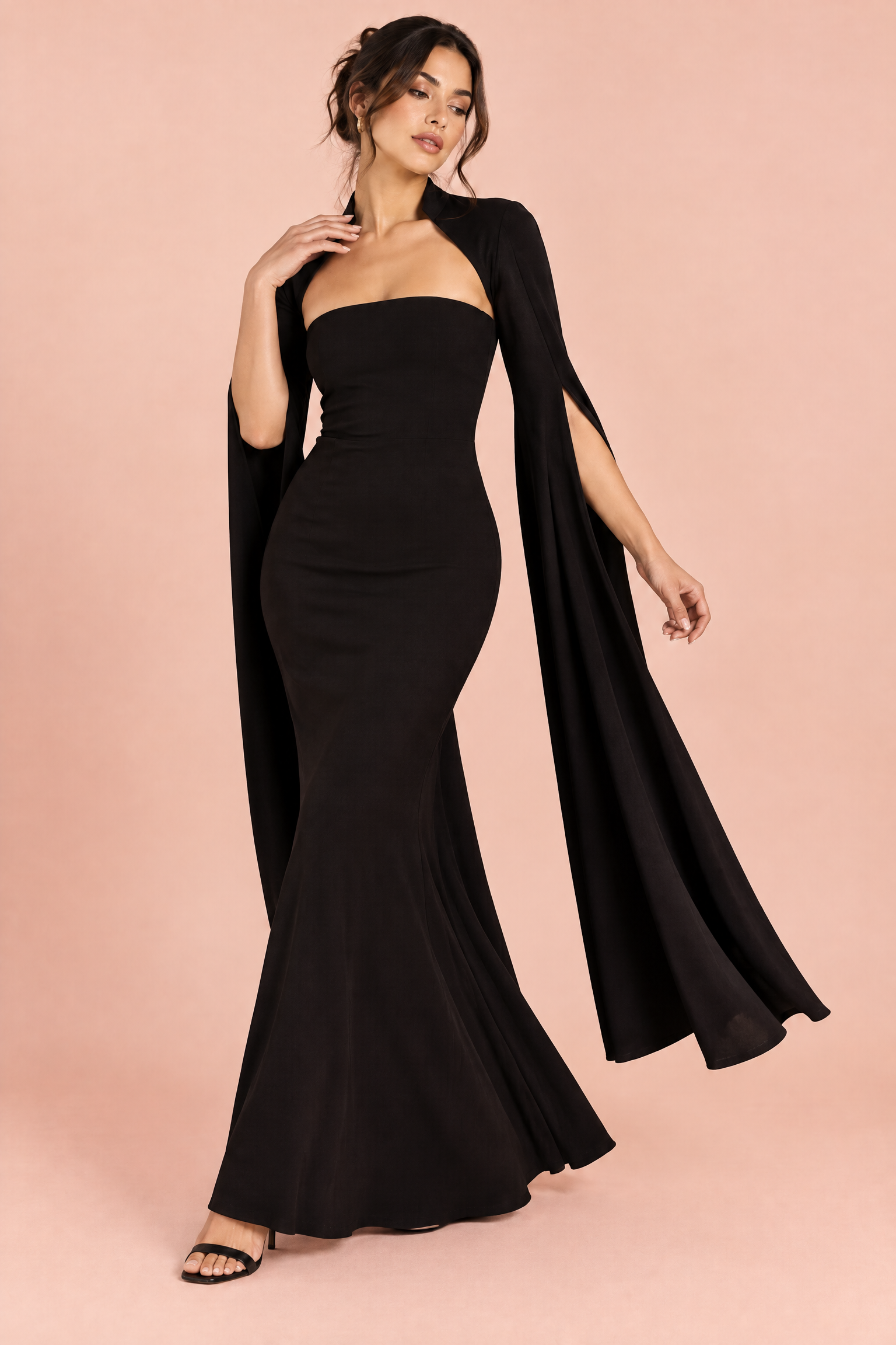 Robe longue noire moulante à encolure carrée | Vue en mouvement | Lounelle Paris