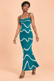 Robe longue rayée dos nu bleu canard | Vue en mouvement | Lounelle Paris