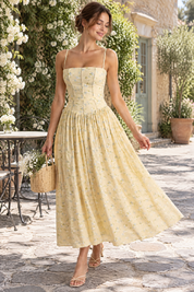 Robe longue jaune à corset | Photo lifestyle | Lounelle Paris