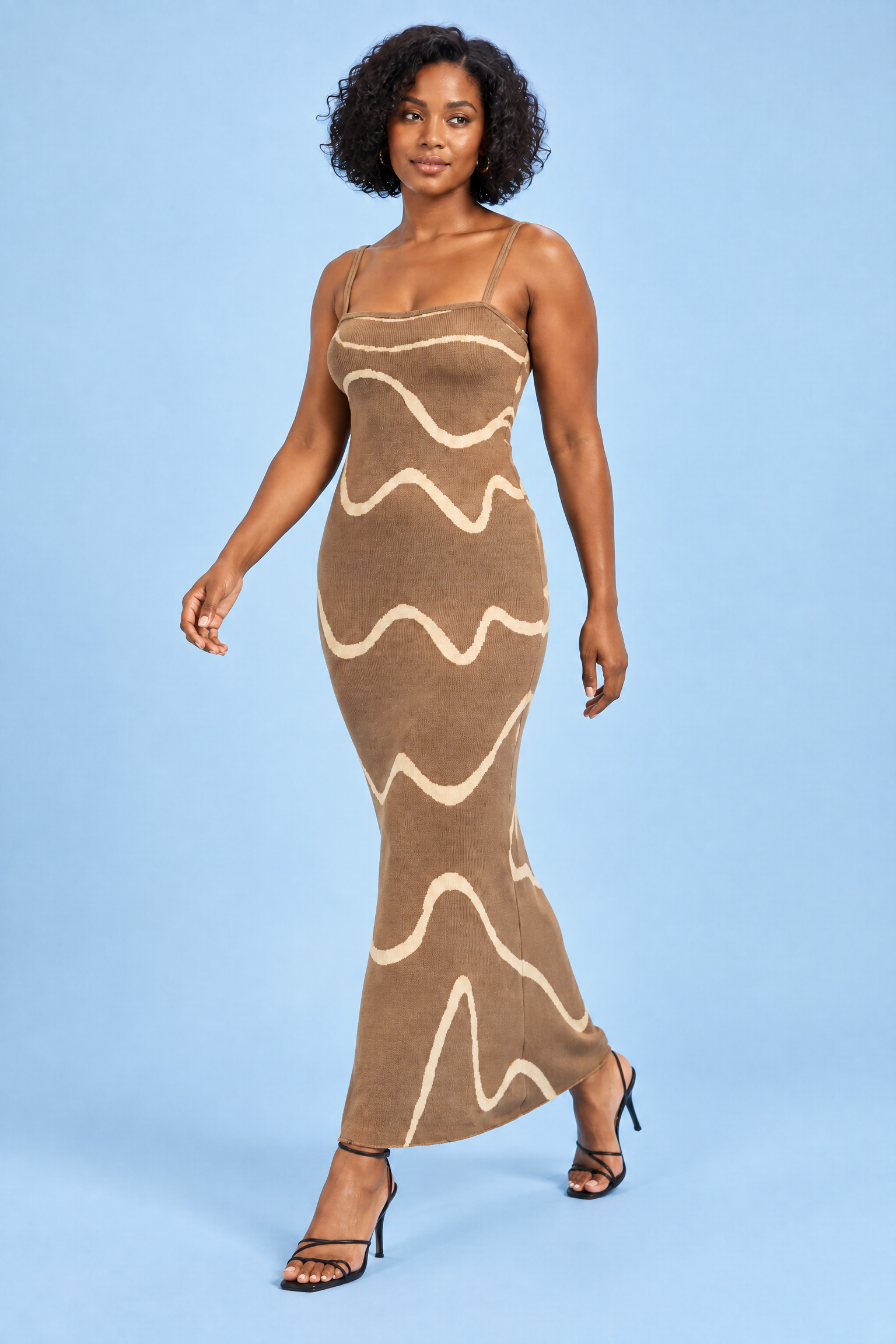 Robe longue rayée dos nu kaki | Vue en mouvement | Lounelle Paris