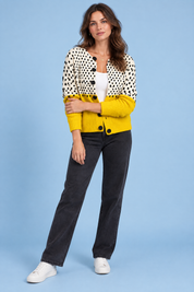 Cardigan jaune boutonné à col rond | Vue de face | Lounelle Paris