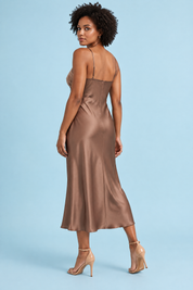 Robe nuisette longue marron à dentelle | Vue de dos | Lounelle Paris