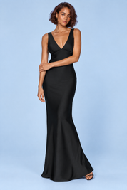 Robe longue noire dos nu à décolleté en V | Vue de face | Lounelle Paris