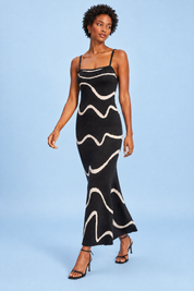 Robe longue rayée dos nu noire | Vue en mouvement | Lounelle Paris