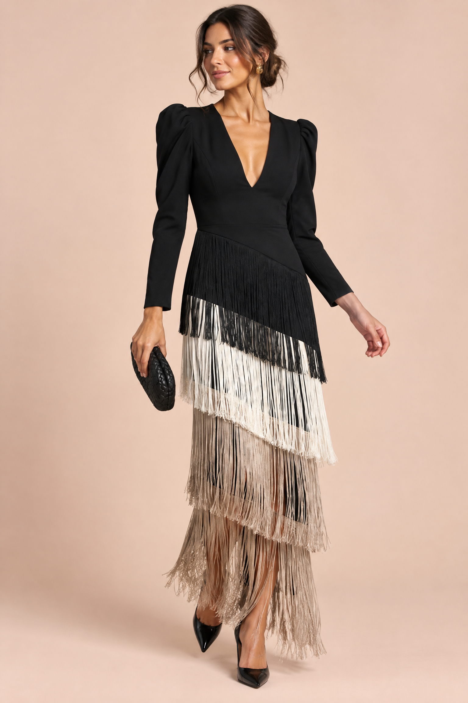 Robe noire à franges et col V | Vue de face | Lounelle Paris