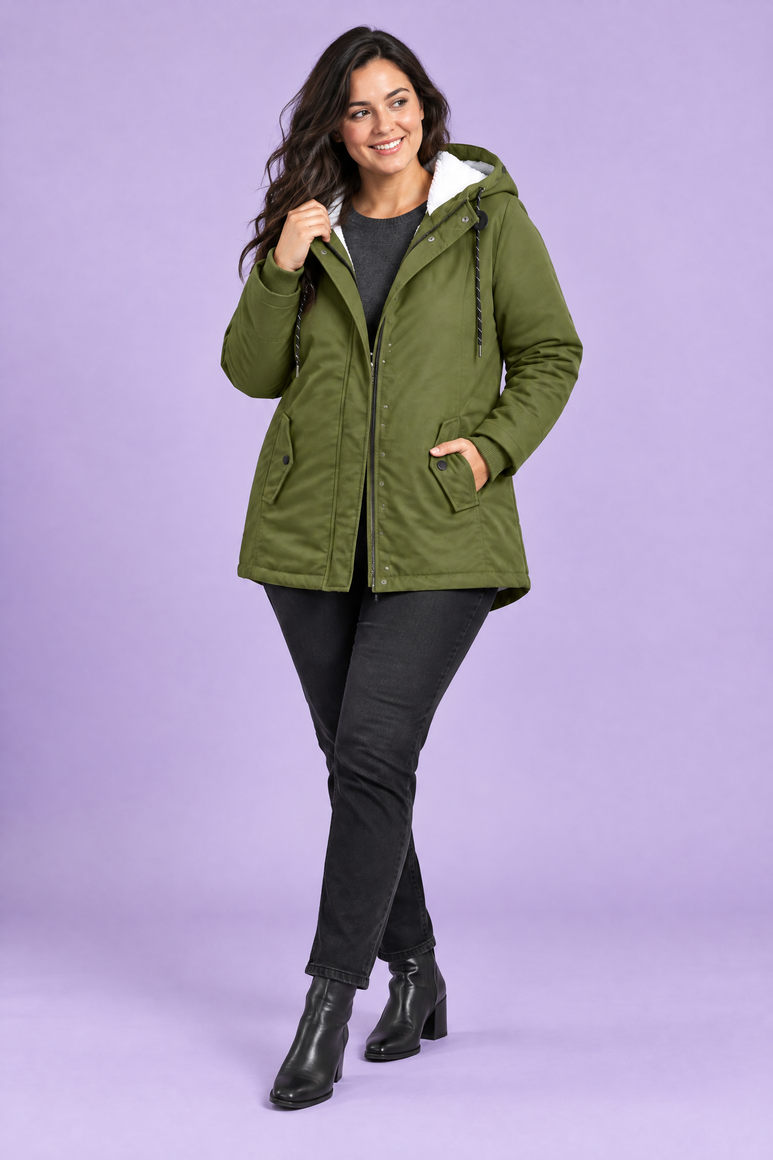 Parka kaki oversize à capuche | Porté sur une autre silhouette | Lounelle Paris