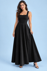 Black Sweetheart-Neck Midi Dress