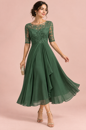 Robe en mousseline à corsage brodé vert forêt | Vue de face | Lounelle Paris
