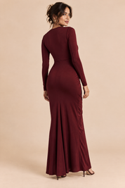 Robe longue bordeaux à manches longues et fente volantée | Vue de dos | Lounelle Paris
