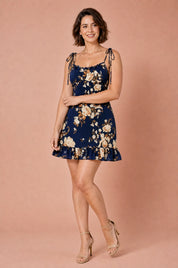 Robe bleu marine dos smocké bretelles | Porté sur une autre silhouette | Lounelle Paris