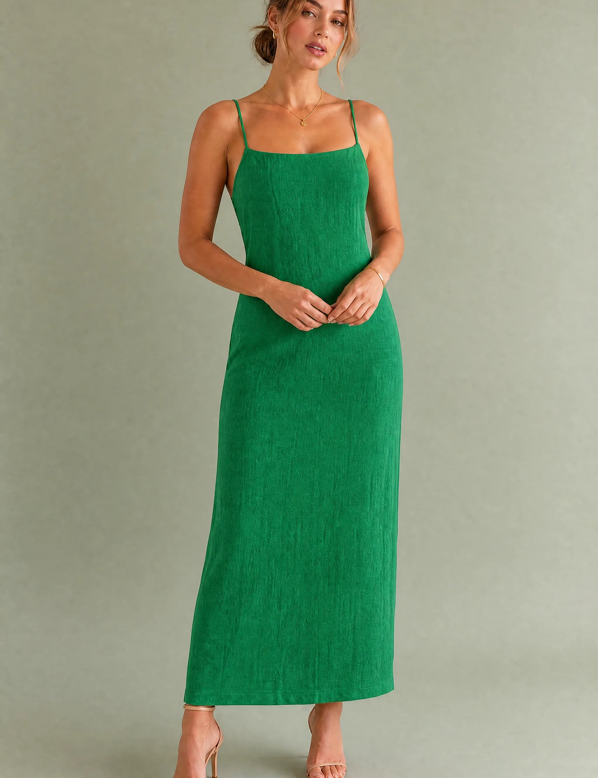 Robe longue bretelles encolure carrée | Variante Vert | Lounelle Paris