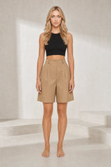 High-waisted loose shorts