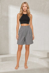 High-waisted loose shorts